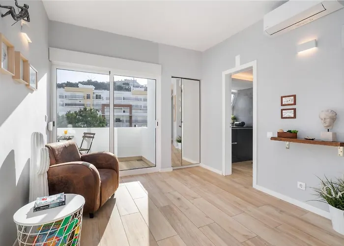 アパート Natural Grey アルブフェイラ